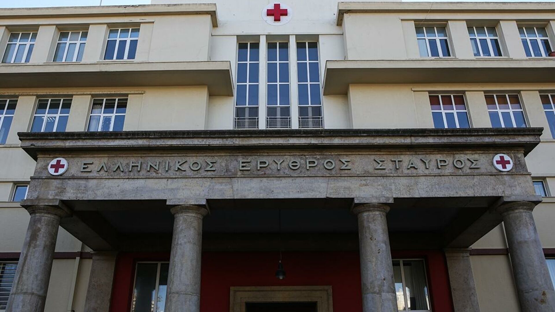 Ευθύνες κυβέρνησης για το έγκλημα στον Ερυθρό Σταυρό: «Εάν ήταν σε ΜΕΘ θα ζούσε» λένε οι γιατροί