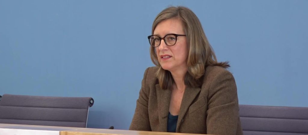 O.Ντέμερ για Sofagate: «Εμείς δεν σχολιάζουμε εδώ θέματα εθιμοτυπίας»