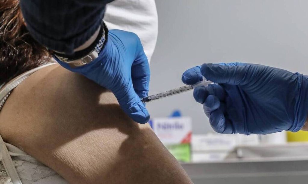 Κίνα: Η παραγωγή εμβολίων μπορεί να ξεπεράσει τις 3 δισ. δόσεις ως το τέλος του 2021