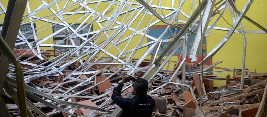 Σεισμική δόνηση 5,9 Ρίχτερ στην Ινδονησία – Έξι νεκροί ο απολογισμός