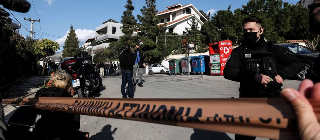 Εκτέλεση Γ.Καραϊβάζ: «Καθαρό» το όπλο – Δέκα σφαίρες στο σώμα του άτυχου δημοσιογράφου