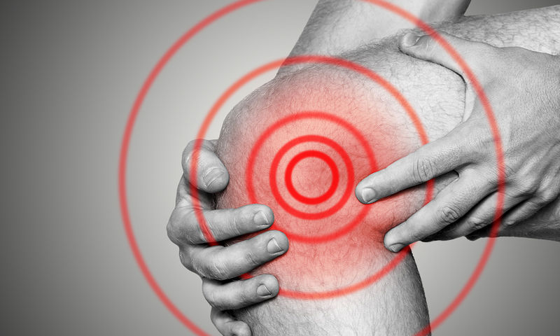 Πόνος στο γόνατο: Έτσι θα τον εξαφανίσεις με ένα… λεμόνι