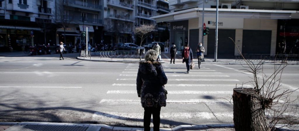 Lockdown: Ανοίγει τη Δευτέρα το λιανεμπόριο σε Θεσσαλονίκη και Αχαΐα – Τι θα ισχύει