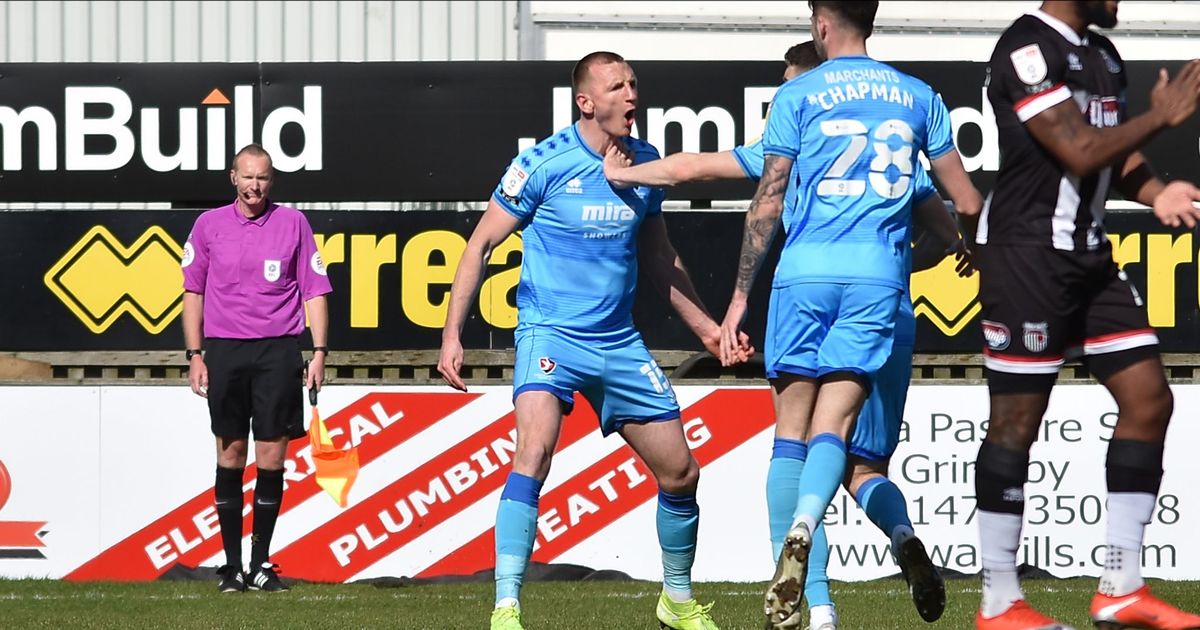 Αγγλία: Σκηνικό με κουτουλιές αλά Ζιντάν – Ματεράτσι σε αγώνα τοπικής κατηγορίας (βίντεο)