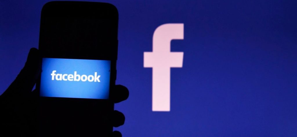 Πρώην υπάλληλος του Facebook προχωρά σε αποκαλύψεις: «Αρχηγοί κρατών χειραγωγούν τους πολίτες»