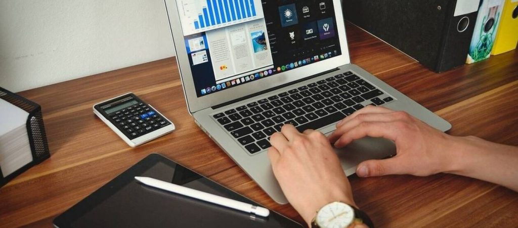 Voucher 200 ευρώ: Δείτε πότε ξεκινά η υποβολή αιτήσεων για τον δεύτερο κύκλο