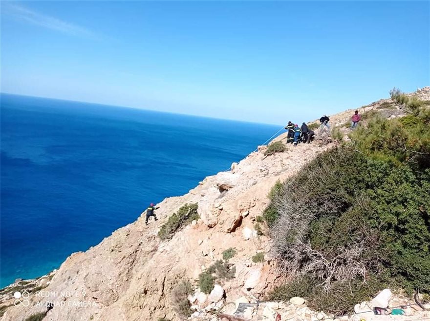 Τραγωδία στη Γαύδο: Νεκρή η φοιτήτρια μετά την πτώση σε γκρεμό – «Λύθηκε» το χειρόφρενο