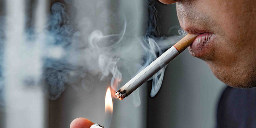 Έρευνα Marc: Οι κυβερνητικές απαγορεύσεις και τα lockdown έφεραν κατακόρυφη αύξηση του καπνίσματος