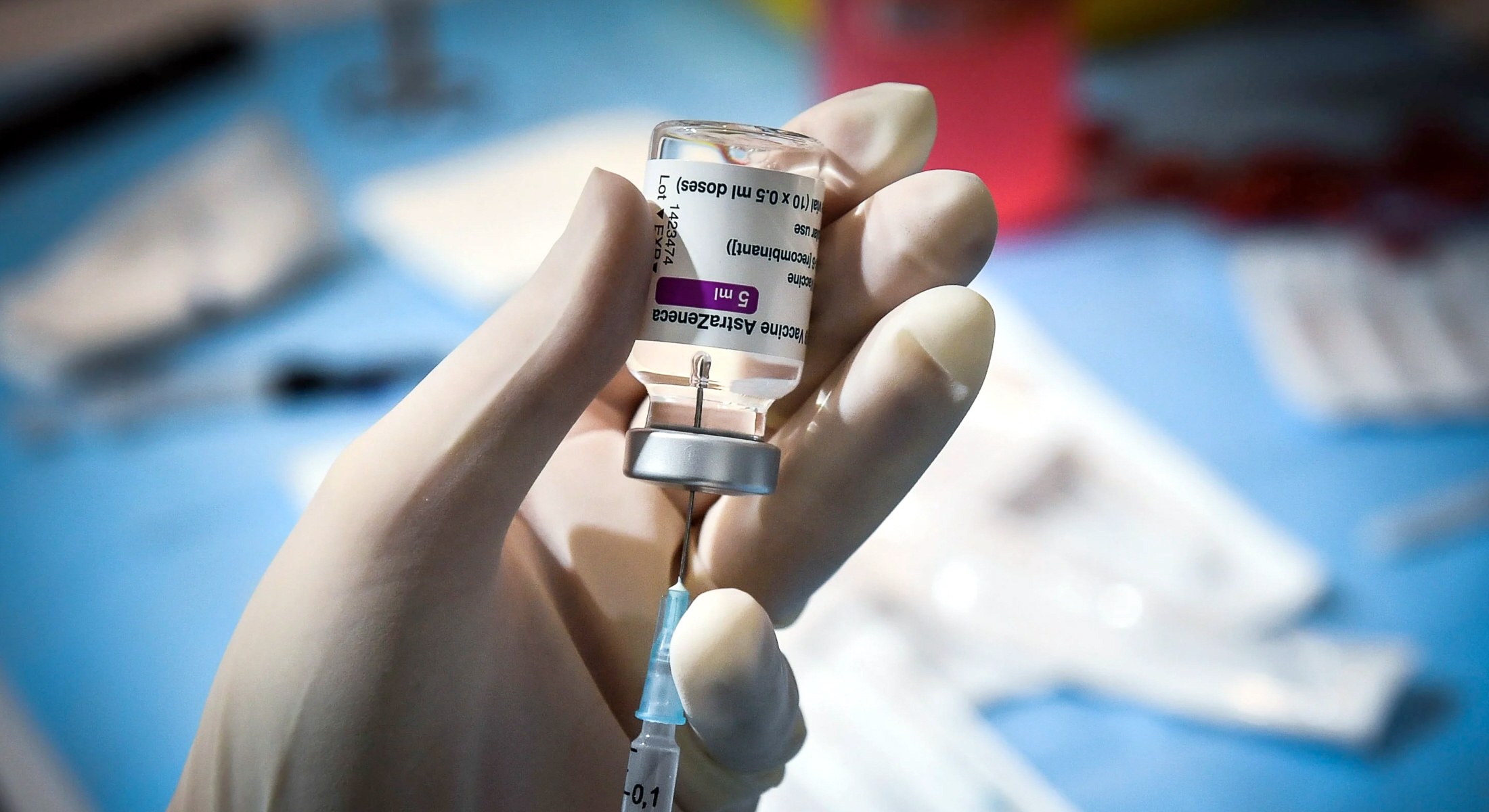 Εμβόλιο AstraZeneca – 64χρονη από την Ηλεία καταγγέλλει: «Θα κάνω μηνύσεις, μου προκάλεσε θρόμβωση»