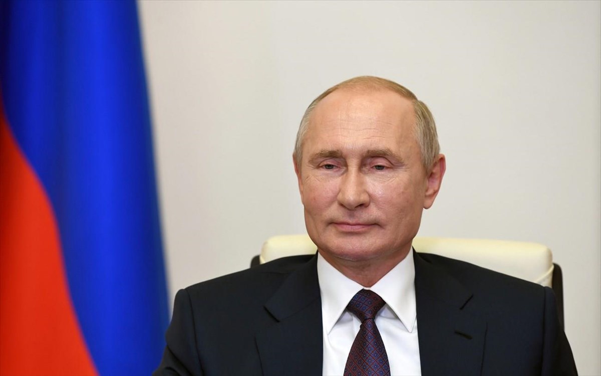 Β.Πούτιν: Εμβολιάστηκε και με την 2η δόση ο Ρώσος πρόεδρος