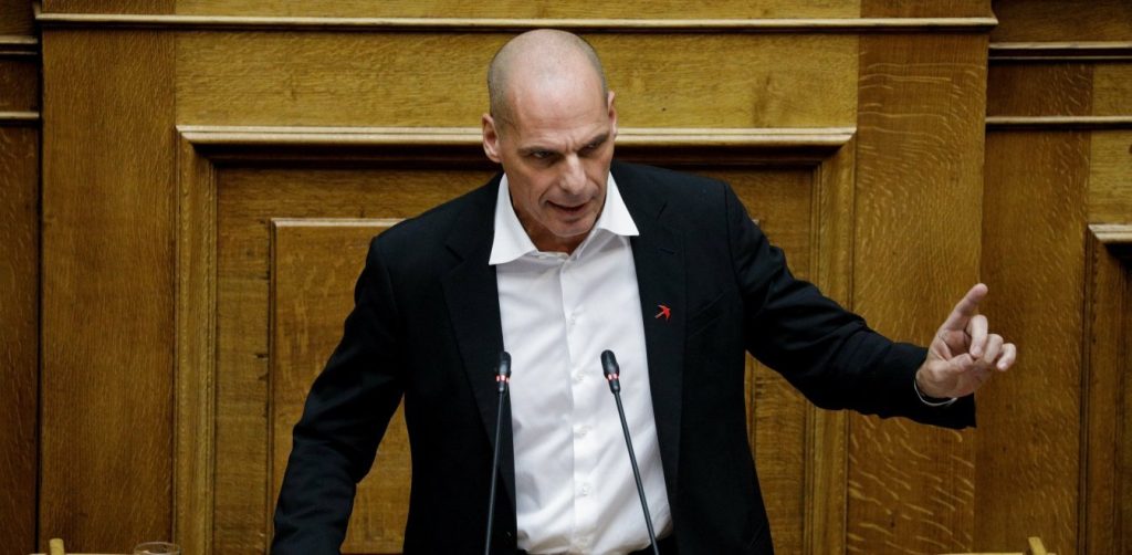 Γ.Βαρουφάκης: «Το πέμπτο μνημόνιο είναι ante portas – Είναι σίγουρο ότι έρχεται» (βίντεο)