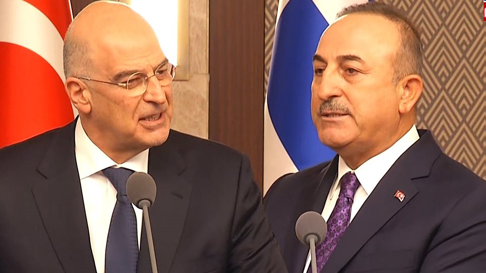 Συνεργάτες Δένδια: «Προβάλλουμε τα δίκαιά μας» – Συνεργάτες Μητσοτάκη: «Του είχαμε πει να απαντήσει αναλόγως»