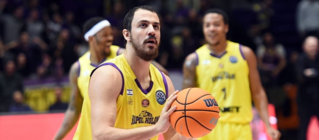 Δύσκολες στιγμές για 27χρονο μπασκετμπολίστα – Δίνει «μάχη» για την ζωή του