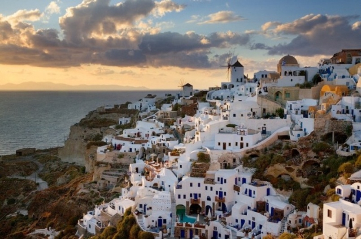 Δέκα μικρά ελληνικά νησιά που αποτελούν τον κατάλληλο προορισμό για φέτος