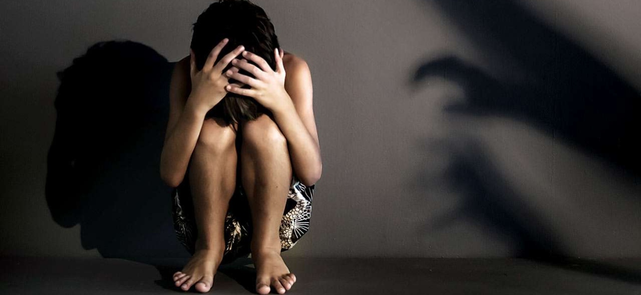 Περιπέτεια βγαλμένη από θρίλερ για 17χρονη – Την κλείδωσε σε αποθήκη και την βίαζε για 5 ημέρες