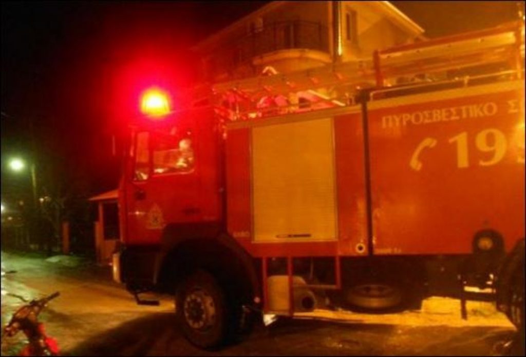 Τραγωδία στη Νέα Ερυθραία: Ένας νεκρός και δύο τραυματίες από πυρκαγιά σε σπίτι