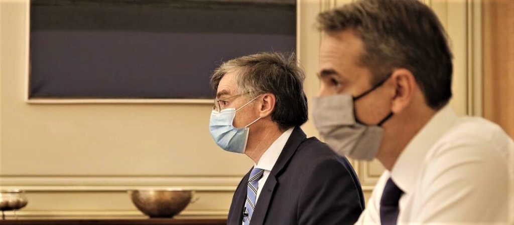 Διέρρευσαν πρακτικά της επιτροπής λοιμωξιολόγων – Οι υπουργοί επιβάλλουν και οι επιστήμονες επικυρώνουν