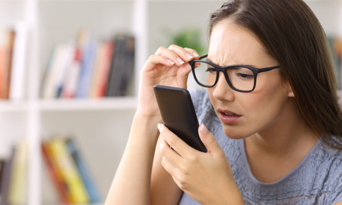 Θαυματουργό: To ελληνικό βότανο που θεραπεύει από τα προβλήματα όρασης