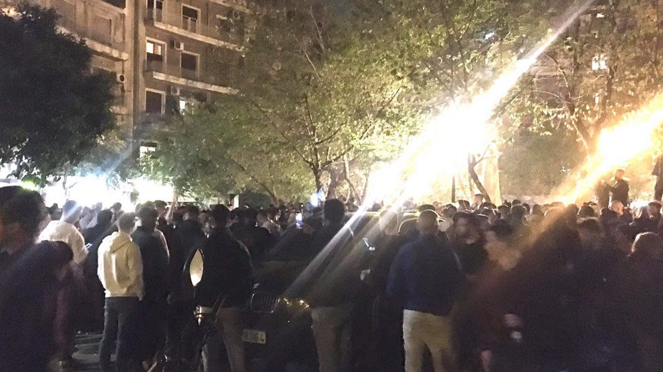 Πως διοργανώθηκε το διήμερο πάρτι με χιλιάδες άτομα στην πλατεία Αγίου Γεωργίου της Κυψέλης