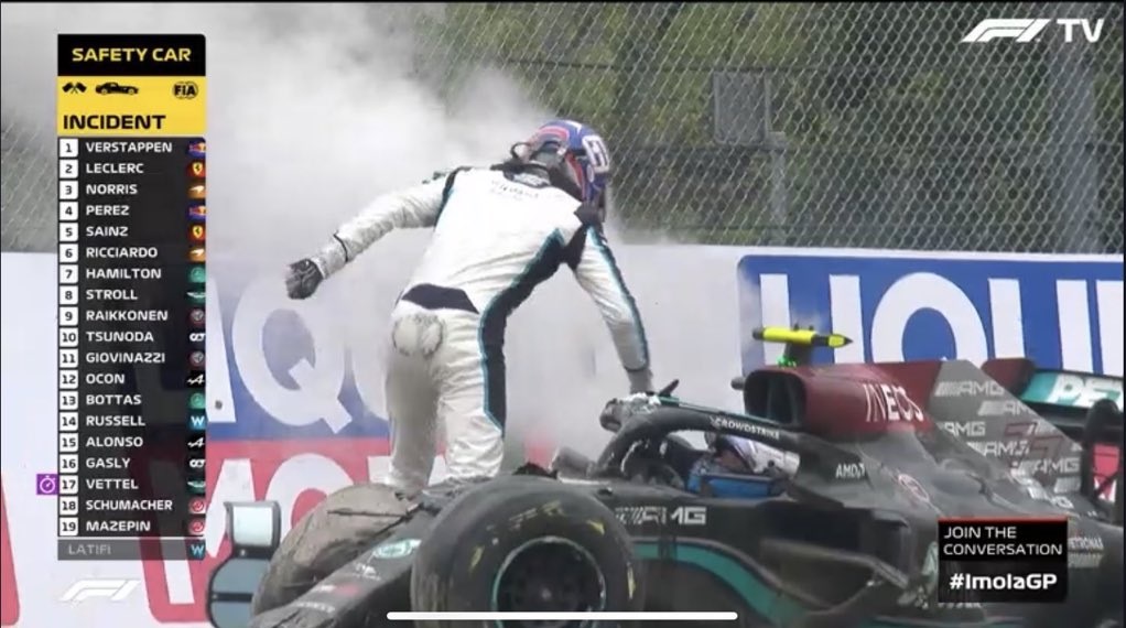 Formula 1: Κόκκινη σημαία στην Ίμολα – Ο Β.Μπότας έδειξε το μεσαίο δάχτυλο στον Τ.Ράσελ μετά από σύγκρουση (φώτο)