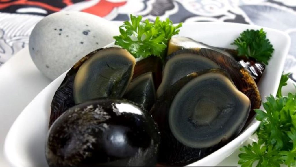 Αυτά είναι τα οκτώ πιο παράξενα φαγητά παγκοσμίως