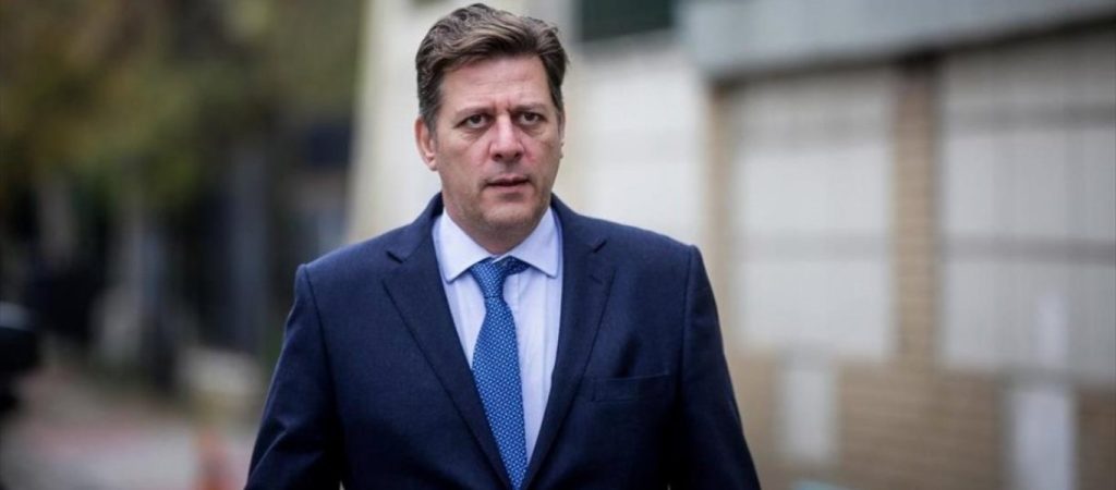 Σε προληπτική καραντίνα ο Μ.Βαρβιτσιώτης – Ήρθε σε επαφή με κρούσμα κορωνοϊού