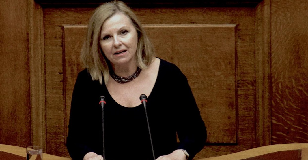 Α.Χατζησοφιά: Αντιδράσεις για την ανάρτησή της για τα κορωνοπάρτι