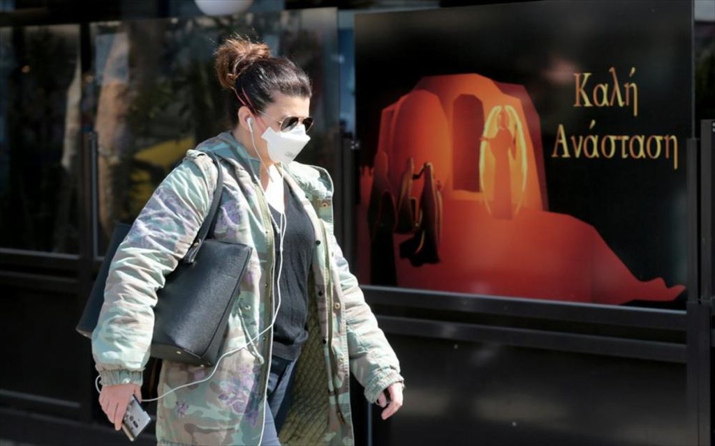 Πάσχα… στα μπαλκόνια μας και εκκλησίες με ωράριο «σούπερ μάρκετ» – Πότε ανακοινώνει τις αποφάσεις η κυβέρνηση