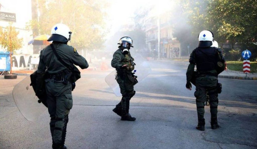 Θεσσαλονίκη: Επεισόδια μικρής έκτασης ανάμεσα σε ΜΑΤ και οπαδούς του ΠΑΟΚ