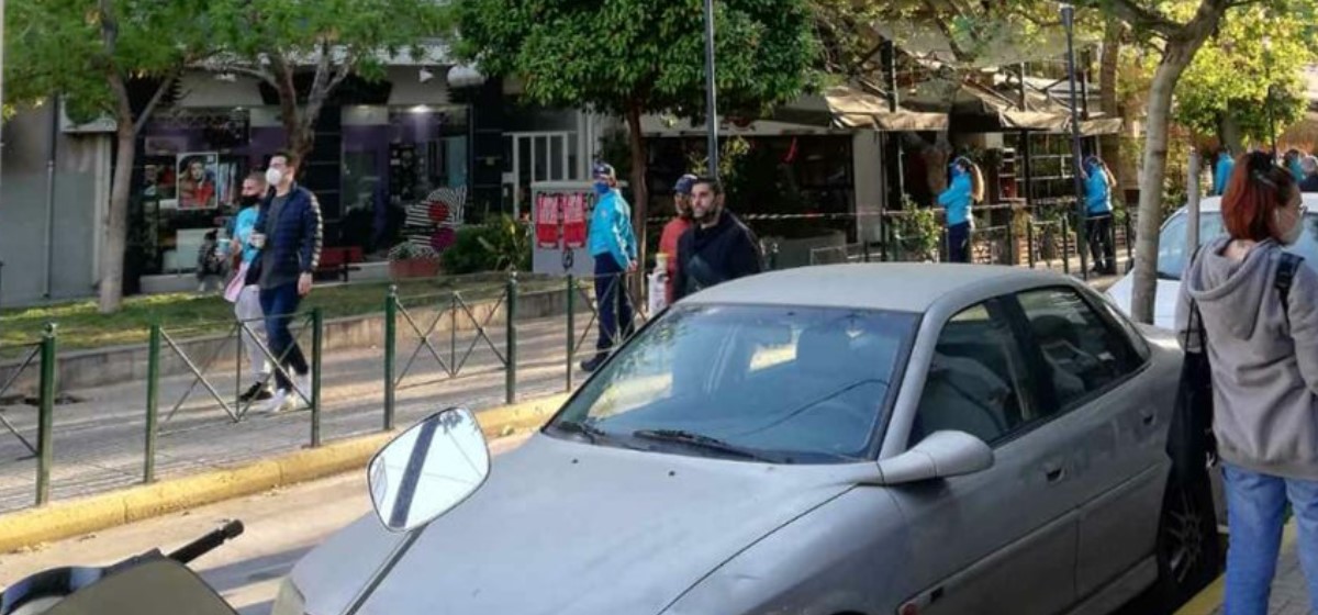 Περιστέρι: Αστυνομική επιχείρηση στην Βεάκη για αποτροπή των κορωνοπάρτι – Καθοδόν κλούβες και ΜΑΤ (φωτο)