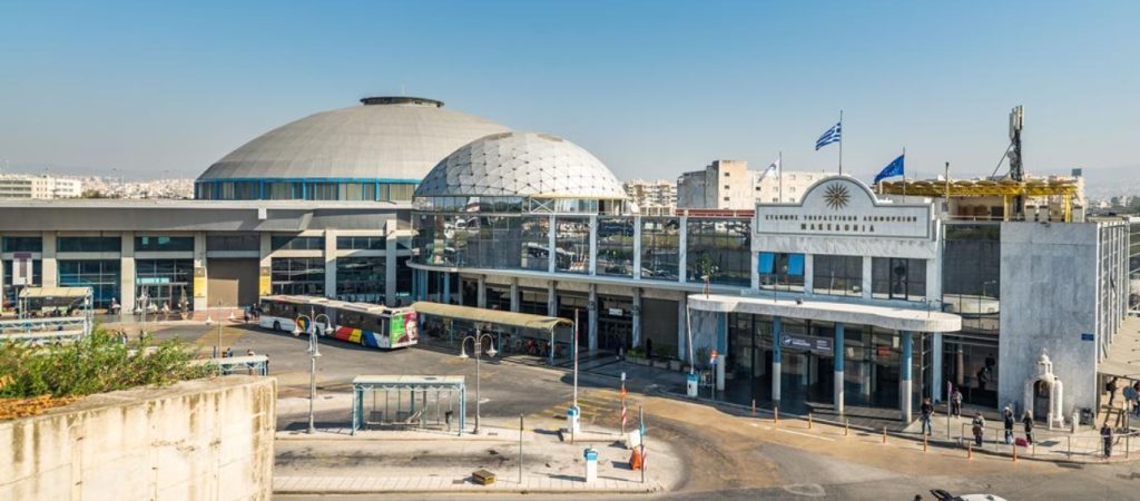 Αναστάτωση στα ΚΤΕΛ Μακεδονίας – Τηλεφώνημα για βόμβα στο κτίριο (βίντεο)