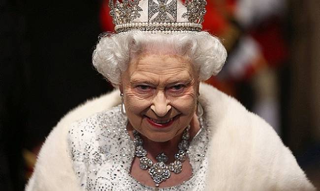 Αυτός είναι ο απαράβατος «κανόνας» που «καταπάτησε» η βασίλισσα Ελισάβετ στην κηδεία του Φίλιππου