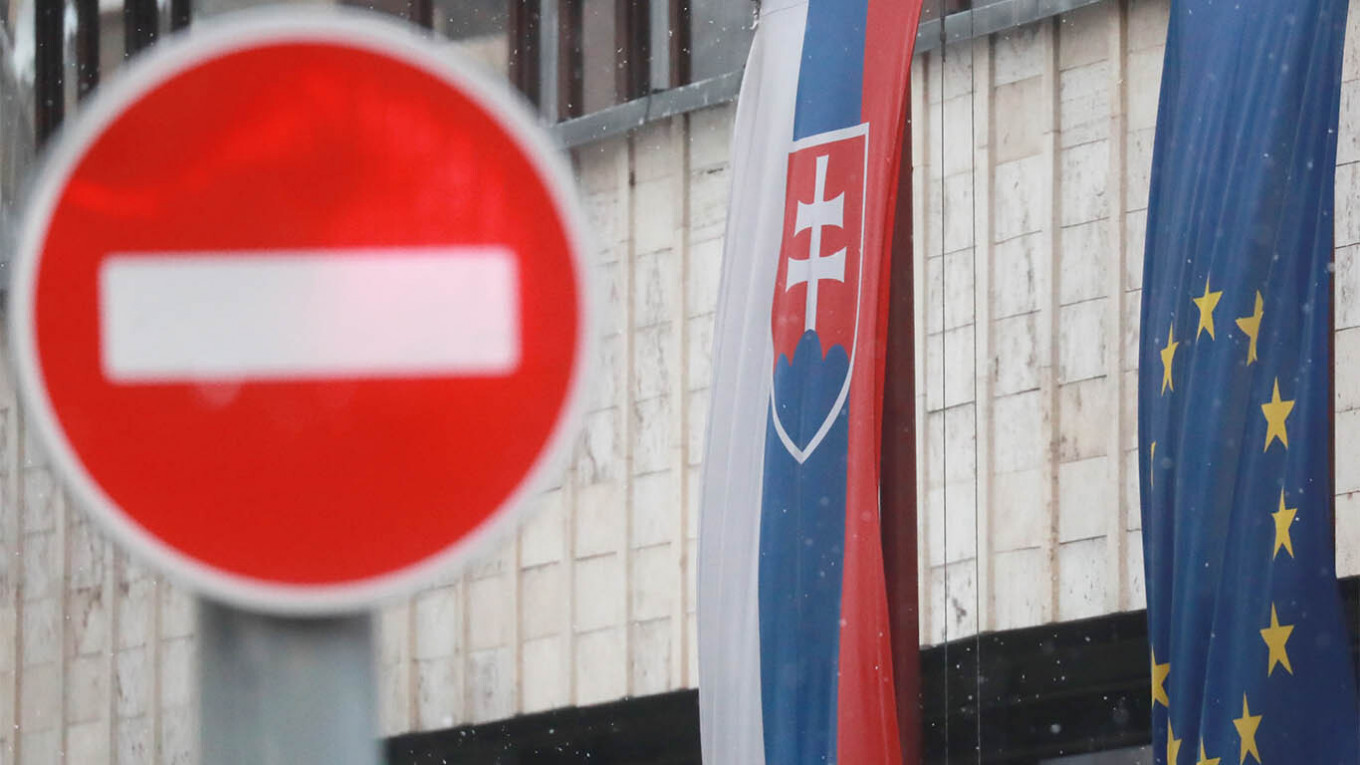 H Σλοβακία απέλασε τρεις υπαλλήλους της ρωσικής πρεσβείας