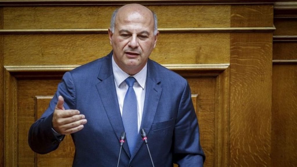Μετωπική Κ.Τσιάρα – ΣΥΡΙΖΑ: «Προσβάλετε το κύρος των δικαστικών λειτουργών»