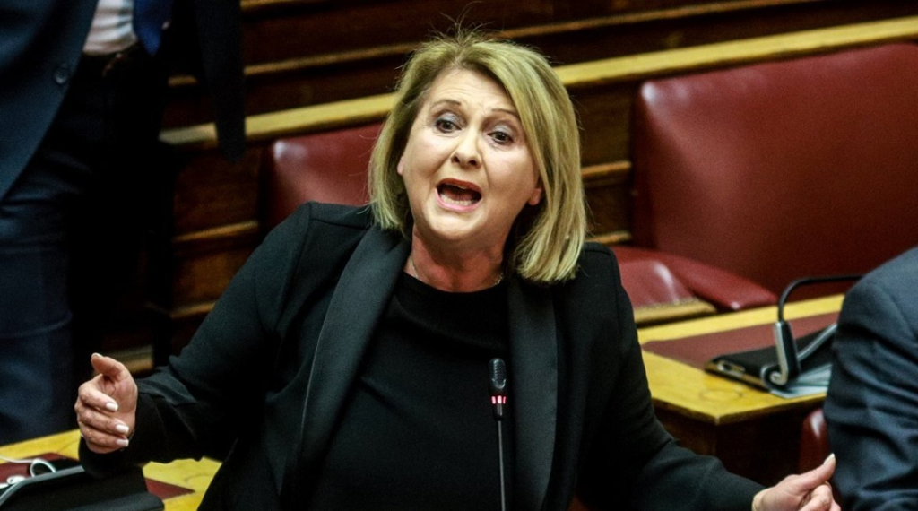 Κυνική ομολογία από Βούλτεψη: «Ο τουρίστας φέρνει χρήμα έχει προτεραιότητα – Οι υπόλοιποι θα κάνουμε θυσίες»!