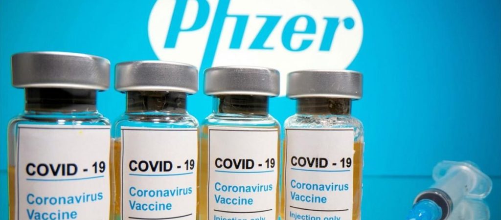 ΕΕ – Pfizer: Έδωσαν τα χέρια για 1,8 εκατ. εμβόλια