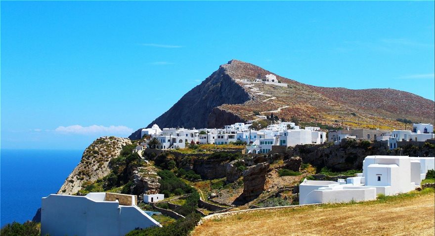 Sunday Times: «Ιδιαίτερα ελκυστικά για τις καλοκαιρινές διακοπές τα ελληνικά νησιά»