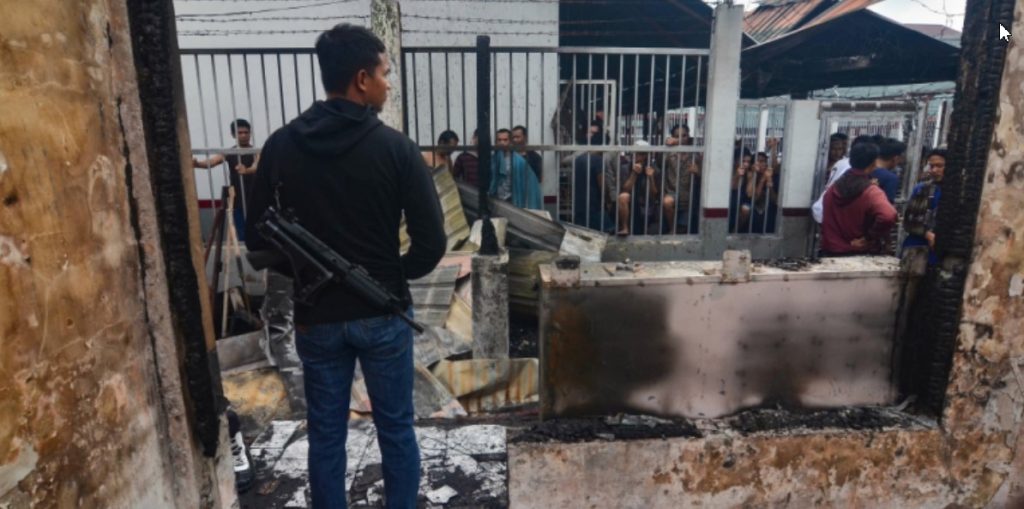 Η Ινδονησία συνεχίζει τις θανατικές ποινές μέσω… Ζοοm λόγω της πανδημίας