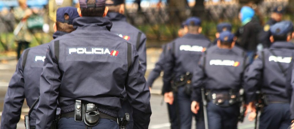 Ισπανική Αστυνομία: «Συλλάβαμε επικίνδυνο σεξουαλικό αρπακτικό» – Βρετανός εκπαιδευτικός κακοποίησε 36 παιδιά