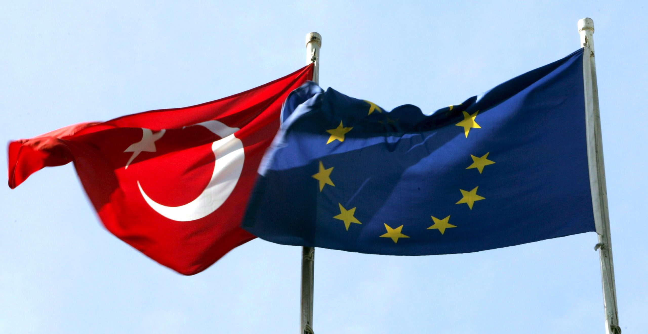 Σε ιστορικό χαμηλό οι σχέσεις Ε.Ε. – Τουρκίας διαμηνύον Ευρωβουλευτές