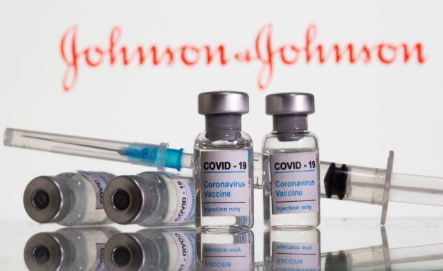 Η Επιτροπή του ACDC έδωσε το «πράσινο φως» στις ΗΠΑ για εμβολιασμούς με Johnson & Johnson