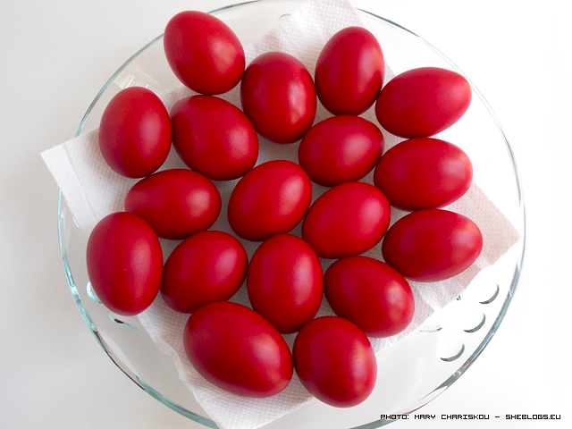 Πάσχα και βαμμένα αυγά: Μέχρι πόσο μένουν εκτός ψυγείου – Τι πρέπει να προσέχετε