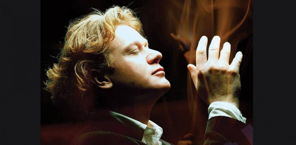 «Πάσχα ONline» με τον Π.Γαϊτάνο: Έτσι θα γιορτάσουν φέτος οι πιστοί την Μεγάλη Εβδομάδα (φώτο)