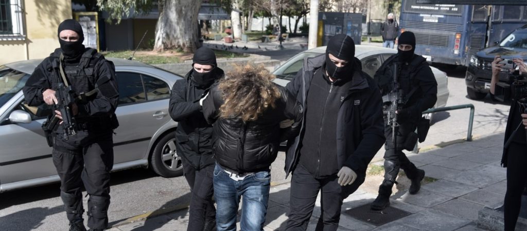 Επεισόδια στη Νέα Σμύρνη: Απορρίφθηκε η αίτηση για άρση της προσωρινής κράτησης του «Ινδιάνου»