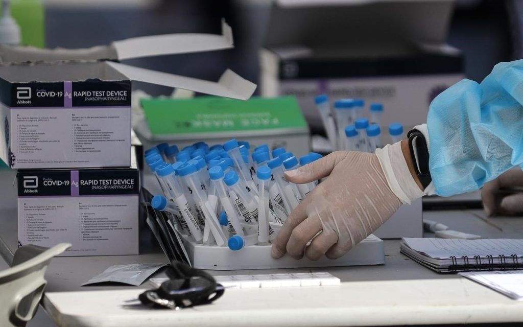 Self test: Μόνο κατά τις κανονικές ώρες λειτουργίας η προμήθειά τους – «Κομμένες» οι αγορές στα εφημερεύοντα