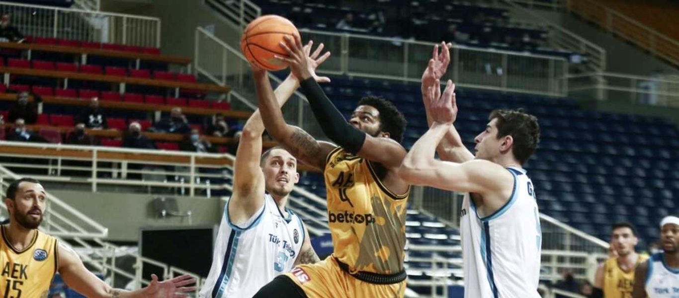 FIBA: Ανακοίνωσε νέο ban προς την ΑΕΚ με αφορμή οφειλές
