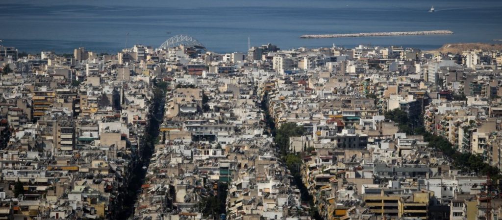 Κτηματαγορά: Με δύο ταχύτητες «έτρεξαν» οι μεταβιβάσεις ακινήτων σε Αθήνα & Θεσσαλονίκη
