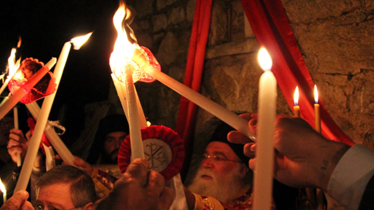 «Το Άγιο Φως είναι αυτό που έχουμε στο καντήλι της εκκλησίας»: Παραδοχή πως δεν θα προλάβει να πάει σε όλες τις περιοχές