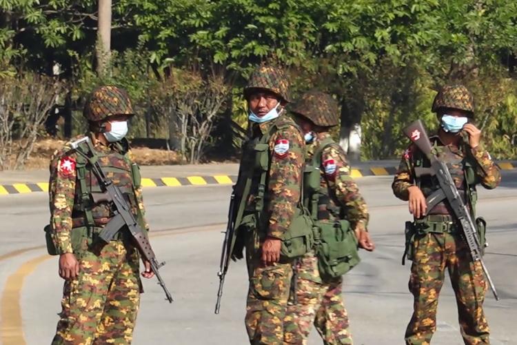 Μιανμάρ: Οργάνωση ανταρτών κατέλαβε βάση του στρατού στα σύνορα με την Ταϊλάνδη