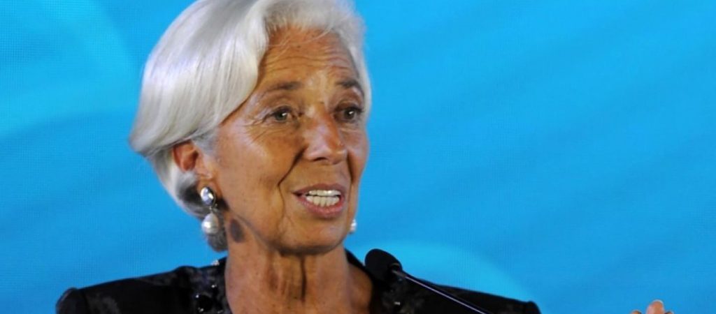 Η Κ.Λαγκάρντ συνέδεσε τα εμβόλια με την ανάκαμψη της οικονομίας